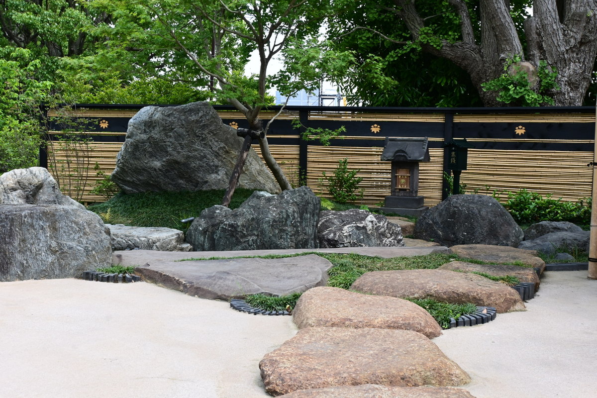 白旗神社：日本庭園