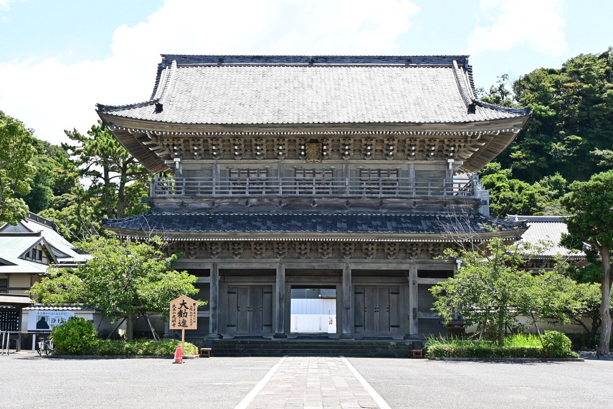 光明寺：山門