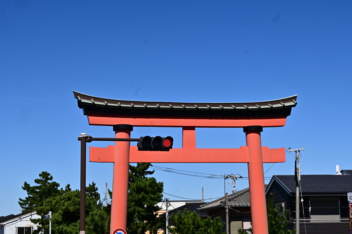 鶴嶺神社：鳥居