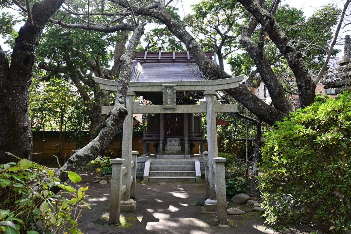 宝戒寺：徳宗大権現堂