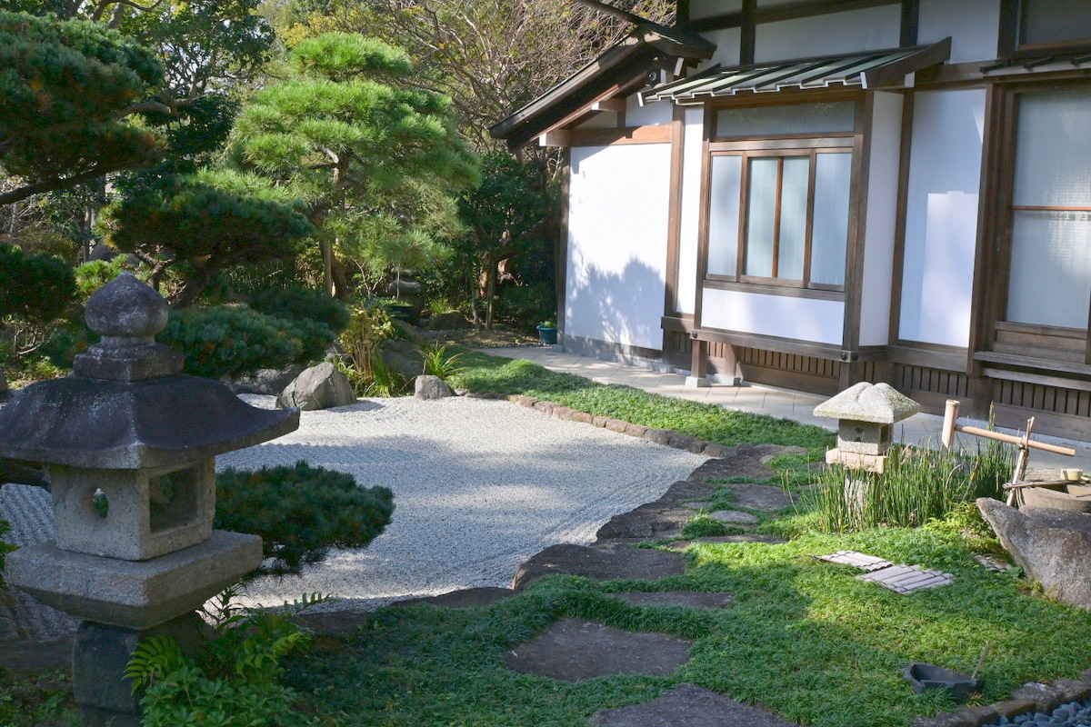 円覚寺：松嶺院枯山水風の庭園