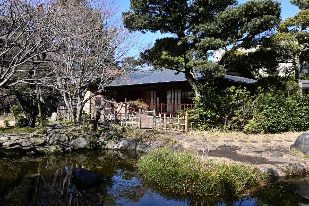 高砂緑地：池と書院