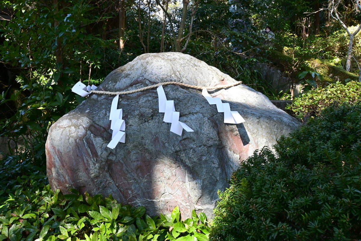 荏柄天神社：かっぱ筆塚