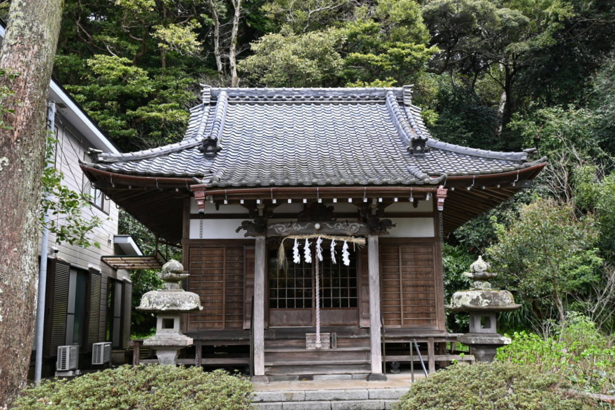 妙本寺：蛇苦止堂