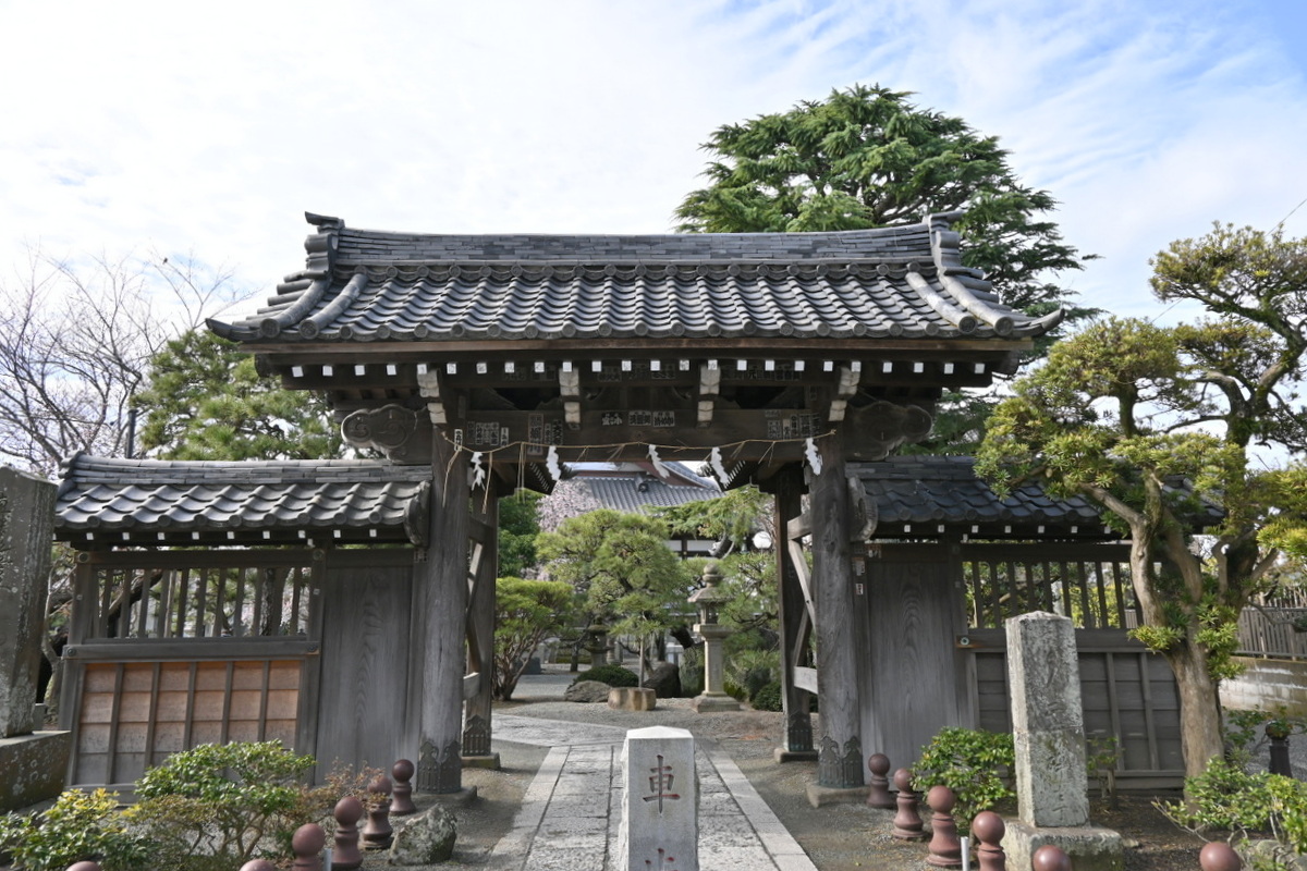 本覚寺：裏門