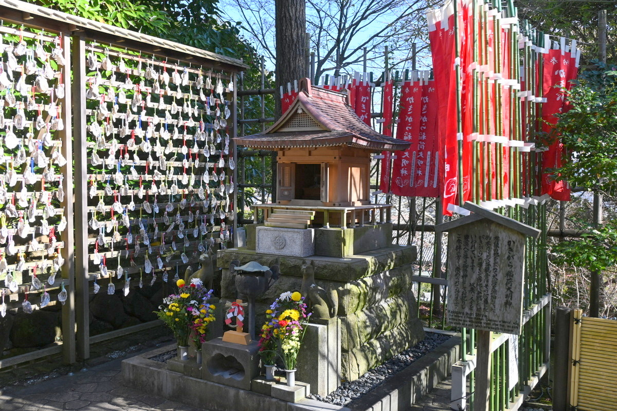 長谷寺：かきがら稲荷