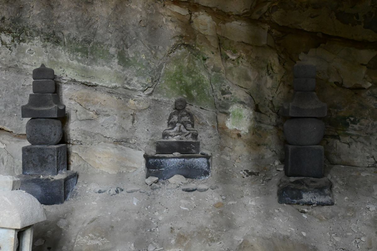 光則寺：土牢内部