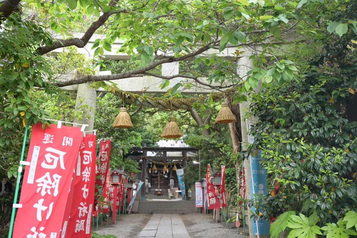 八雲神社参道